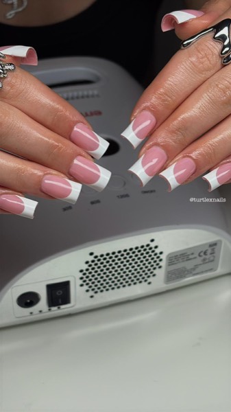 Basic Nageldesign mit French-Akzent